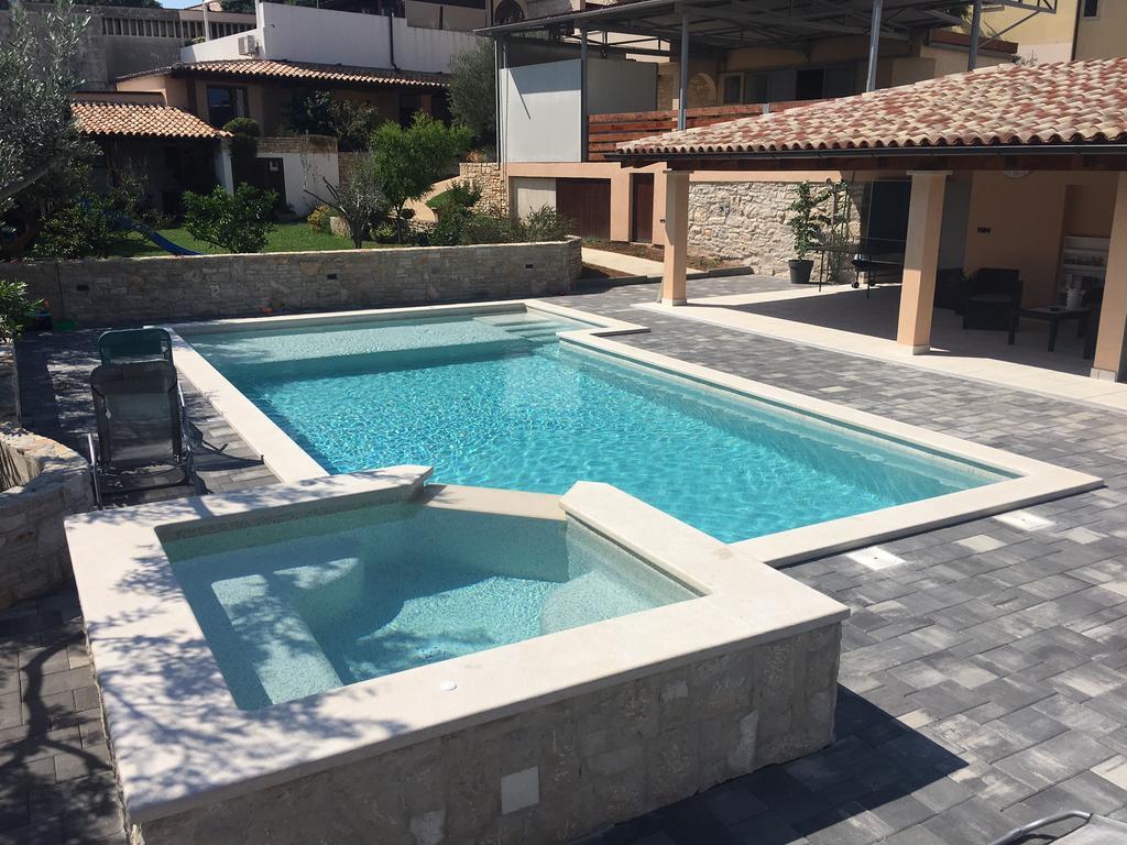 Apartments Ceh Liznjan Ngoại thất bức ảnh